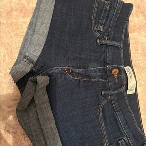 Abercrombie & Fitch Dark Indigo Cropped Jeans